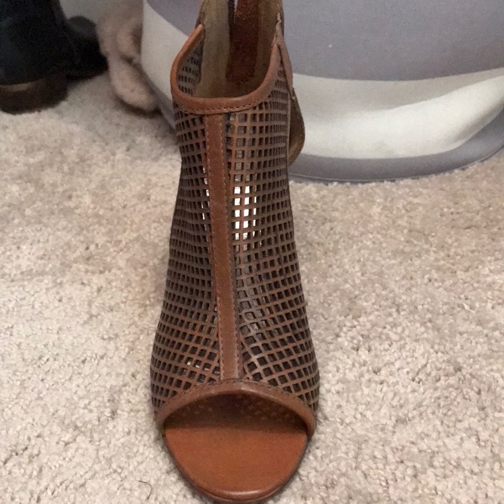 Shoes - Picture 2 of 2